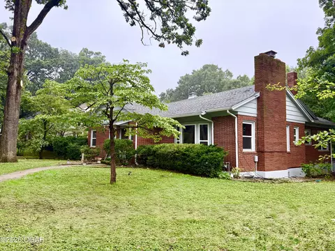 700 Oak Ridge Drive Neosho Mo 64850 Dr, Neosho, MO 64850