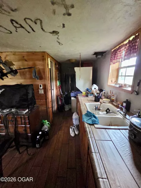 Kitchen - 3922 State Highway Dd Seneca Mo 64865, Seneca, MO 64865 photo 4 of 4