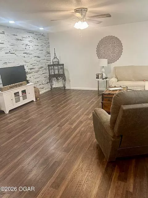 Living - 121 Maiden Lane Jasper Mo 64755 Ln, Jasper, MO 64755 photo 1 of 1