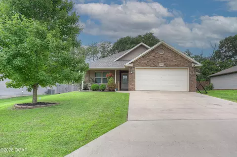 112 N Saint Claire Court Joplin Mo 64801 Ct, Joplin, MO 64801