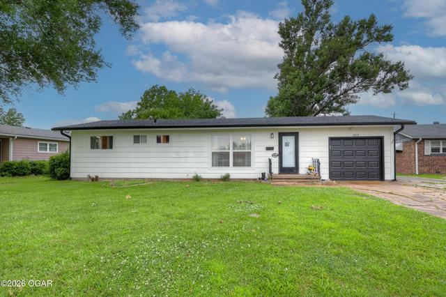 2210 Mc Connell Avenue Joplin Mo 64804 Ave, Joplin, MO 64804