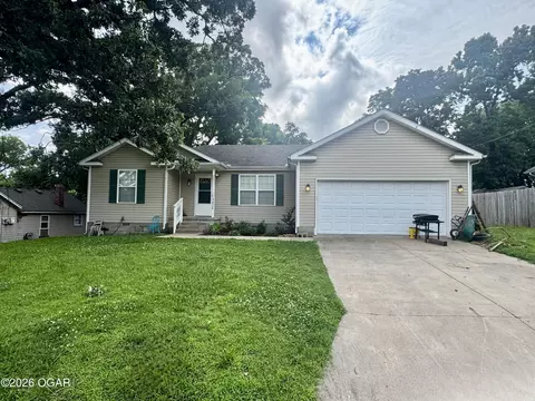 3428 S Moffet Avenue Joplin Mo 64804 Ave, Joplin, MO 64804