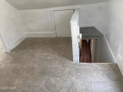 Entry Way - 507 E 6th Street Carthage Mo 64836 St, Carthage, MO 64836 photo 3 of 3