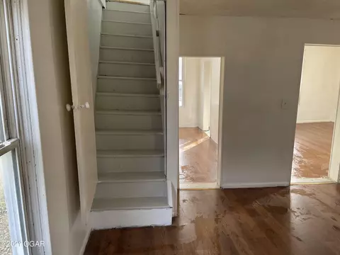 Entry Way - 507 E 6th Street Carthage Mo 64836 St, Carthage, MO 64836 photo 2 of 3