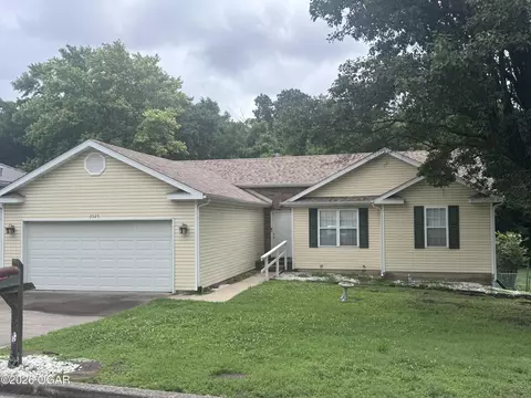 3525 S Moffet Avenue Joplin Mo 64804 Ave, Joplin, MO 64804