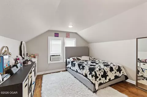 Bedroom - 1004 Oak Street Carthage Mo 64836 St, Carthage, MO 64836 photo 2 of 3