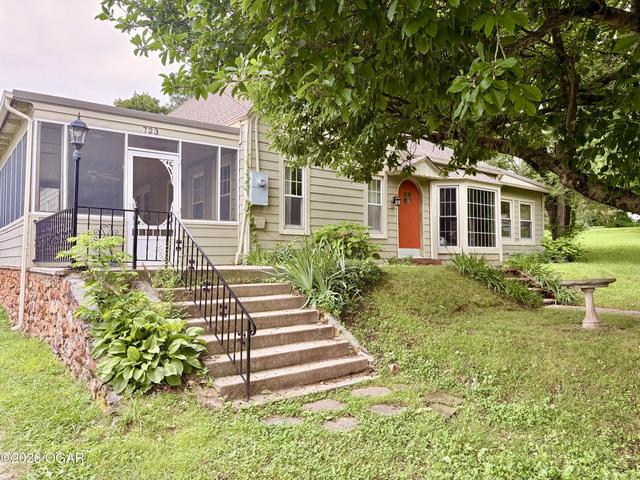 723 Baxter Street Neosho Mo 64850 St, Neosho, MO 64850