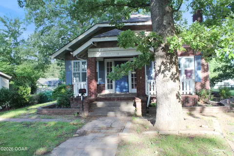 3228 Oak Ridge Drive Joplin Mo 64804 Dr, Joplin, MO 64804