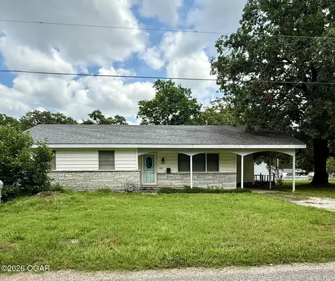 2001 Dewey Avenue Galena Ks 66739 Ave, Galena, KS 66739