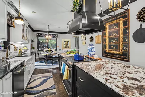 Kitchen - 27 SE 11th Road Lamar Mo 64759 Rd, Lamar, MO 64759 photo 7 of 10