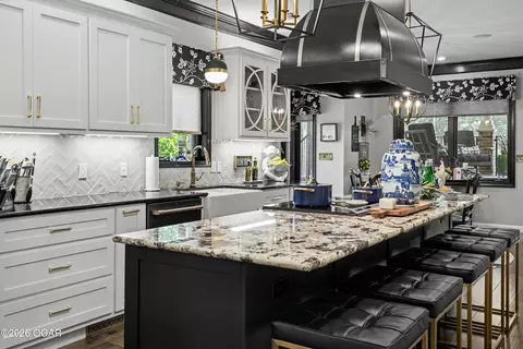 Kitchen - 27 SE 11th Road Lamar Mo 64759 Rd, Lamar, MO 64759 photo 2 of 10