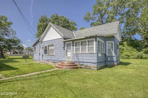 500 E Mckay Street Frontenac Ks 66763 St, Frontenac, KS 66763 photo 2