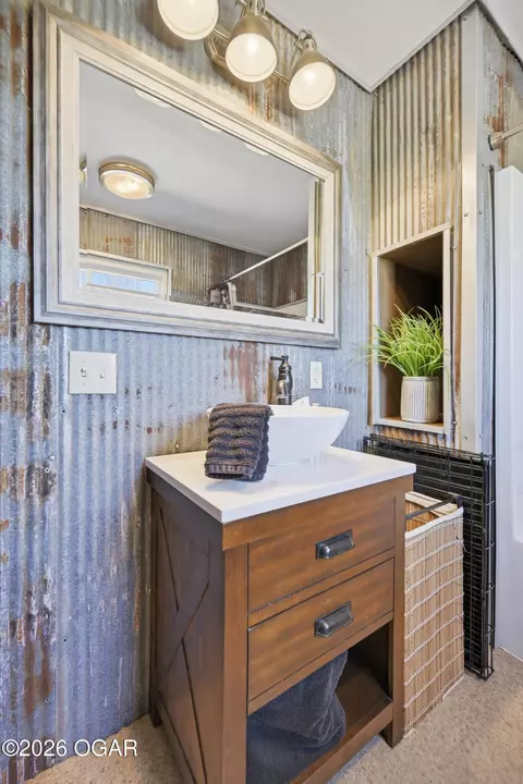 Bath - 9609 Base Line Boulevard Jasper Mo 64755 Blvd, Jasper, MO 64755 photo 6 of 12