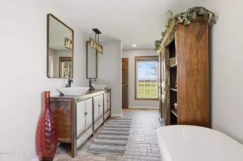 Bath - 9609 Base Line Boulevard Jasper Mo 64755 Blvd, Jasper, MO 64755 photo 11 of 12