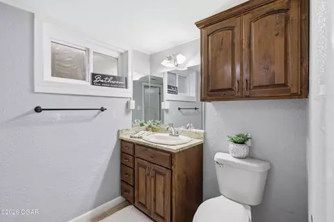 Bath - 2521 E Markwardt Street Joplin Mo 64801 St, Joplin, MO 64801 photo 4 of 4