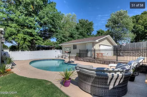 Exterior - 2521 E Markwardt Street Joplin Mo 64801 St, Joplin, MO 64801 photo 3 of 7