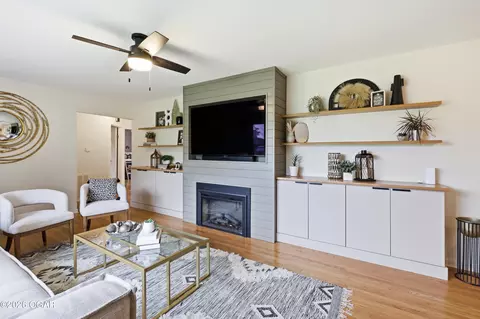 Living - 2521 E Markwardt Street Joplin Mo 64801 St, Joplin, MO 64801 photo 3 of 5