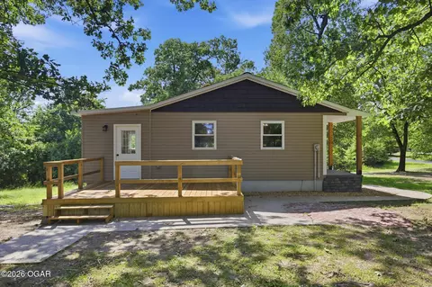 6275 Castle Heights Road Joplin Mo 64804 Rd, Joplin, MO 64804
