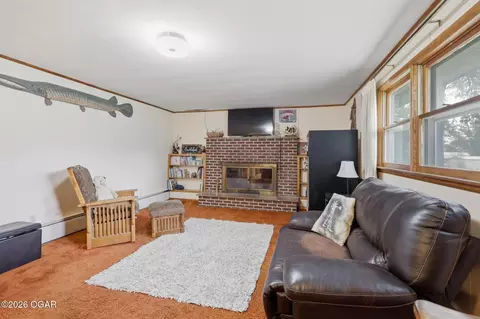 Living - 310 2nd Street Jasper Mo 64755 St, Jasper, MO 64755 photo 3 of 3
