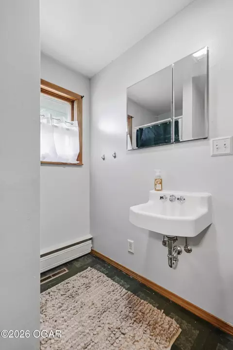 Bath - 310 2nd Street Jasper Mo 64755 St, Jasper, MO 64755 photo 1 of 3