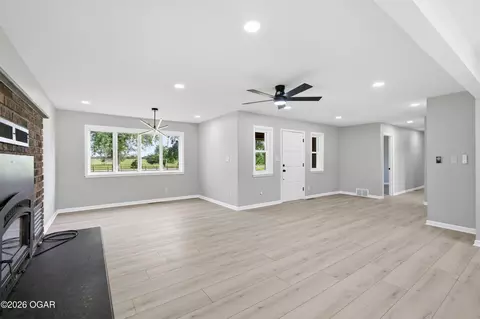 Living - 22264 State Highway 86 Granby Mo 64844, Granby, MO 64844 photo 2 of 14
