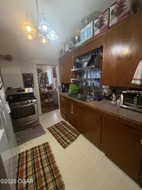 1023 Valley Street Carthage Mo 64836 St, Carthage, MO 64836 photo 3