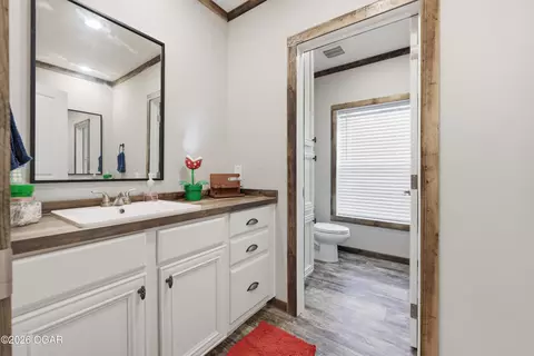 Bath - 1270 Plainview Road Anderson Mo 64831 Rd, Anderson, MO 64831 photo 1 of 5