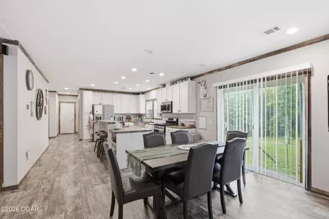 Dining - 1270 Plainview Road Anderson Mo 64831 Rd, Anderson, MO 64831 photo 2 of 3