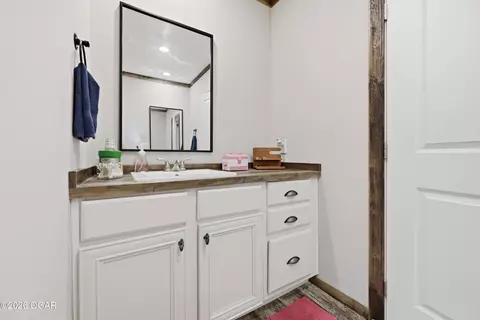 Bath - 1270 Plainview Road Anderson Mo 64831 Rd, Anderson, MO 64831 photo 2 of 5