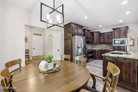 Dining - 602 Split Rail Drive Joplin Mo 64801 Dr, Joplin, MO 64801 photo 2 of 4