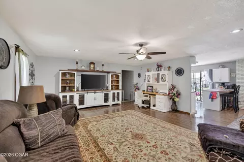 Living - 117 Rocky Lane Carl Junction Mo 64834 Ln, Carl Junction, MO 64834 photo 5 of 5