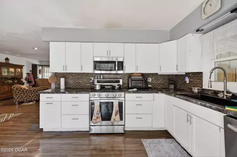 Kitchen - 117 Rocky Lane Carl Junction Mo 64834 Ln, Carl Junction, MO 64834 photo 3 of 4
