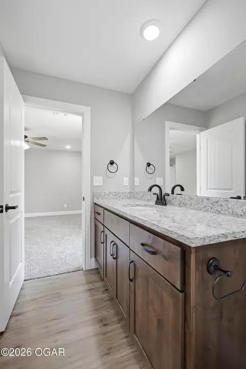 Bath - 405 Wolfe Drive Duenweg Mo 64841 Dr, Duenweg, MO 64841 photo 2 of 4