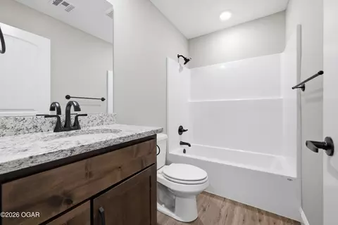 Bath - 405 Wolfe Drive Duenweg Mo 64841 Dr, Duenweg, MO 64841 photo 3 of 4