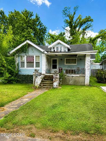 335 E 10th Street Baxter Springs Ks 66713 St, Baxter Springs, KS 66713