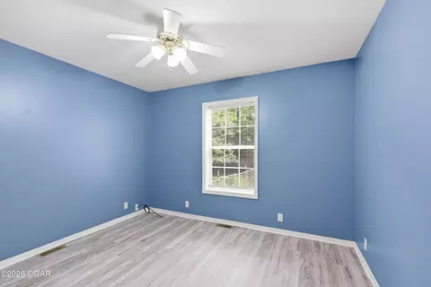Bedroom - 6060 Oak Road Carthage Mo 64836 Rd, Carthage, MO 64836 photo 1 of 4