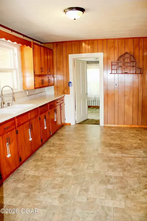 Kitchen - 28249 Quince Road Fairview Mo 64842 Rd, Fairview, MO 64842 photo 1 of 3