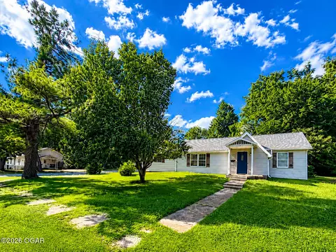 504 E 6th Street Baxter Springs Ks 66713 St, Baxter Springs, KS 66713