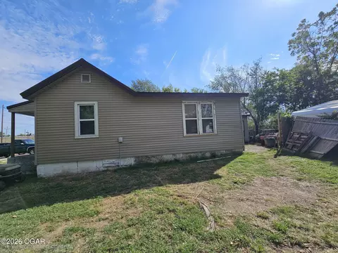 Exterior - 364 366 Phoenix Splitlog Road Goodman Mo 64843 Rd, Goodman, MO 64843 photo 5 of 10