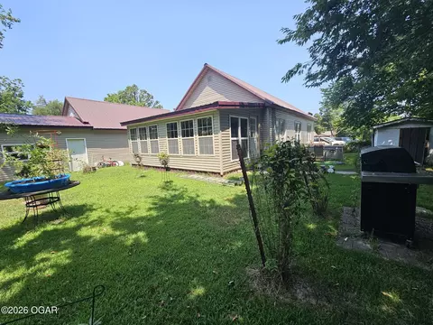 Exterior - 364 366 Phoenix Splitlog Road Goodman Mo 64843 Rd, Goodman, MO 64843 photo 6 of 6