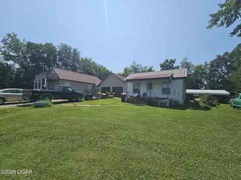 Exterior - 364 366 Phoenix Splitlog Road Goodman Mo 64843 Rd, Goodman, MO 64843 photo 3 of 6