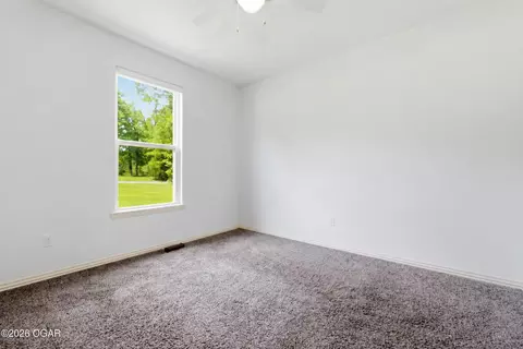 Bedroom - 43 Oakridge Drive Pineville Mo 64856 Dr, Pineville, MO 64856 photo 5 of 7