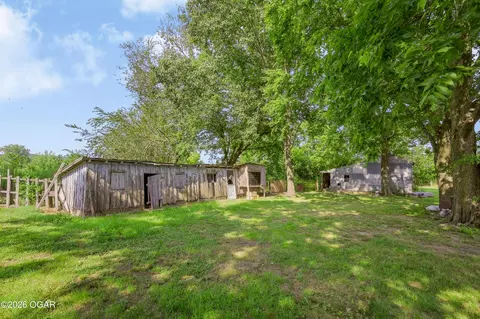Exterior - 17279 Jackpine Road Carthage Mo 64836 Rd, Carthage, MO 64836 photo 8 of 11