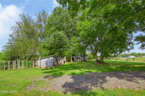 Exterior - 17279 Jackpine Road Carthage Mo 64836 Rd, Carthage, MO 64836 photo 5 of 11