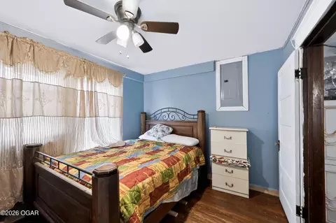 Bedroom - 17279 Jackpine Road Carthage Mo 64836 Rd, Carthage, MO 64836 photo 5 of 8