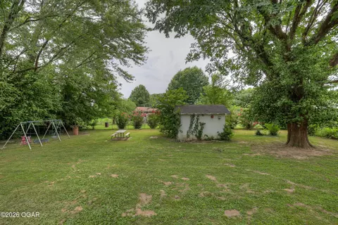 Exterior - 109 E Splitlog Avenue Goodman Mo 64843 Ave, Goodman, MO 64843 photo 3 of 3