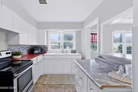 Kitchen - 109 E Splitlog Avenue Goodman Mo 64843 Ave, Goodman, MO 64843 photo 1 of 3