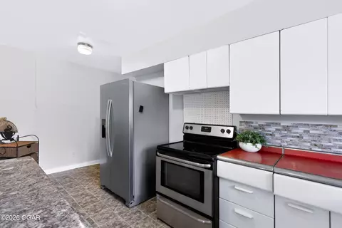 Kitchen - 109 E Splitlog Avenue Goodman Mo 64843 Ave, Goodman, MO 64843 photo 3 of 3
