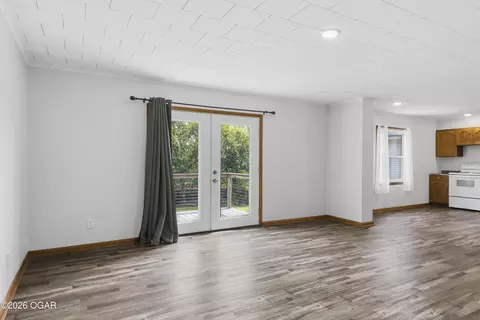 Living - 8567 Brookside Circle Monett Mo 65708 Cir, Monett, MO 65708 photo 4 of 5