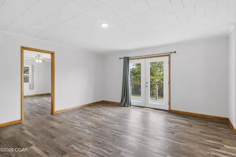 Living - 8567 Brookside Circle Monett Mo 65708 Cir, Monett, MO 65708 photo 3 of 5